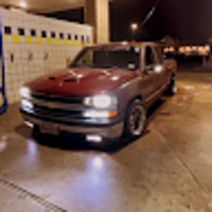 Meet your Posher, Justin